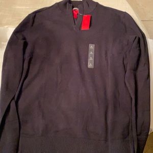 Men’s black zipper collar sweater